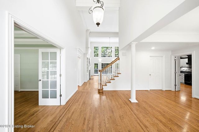 5600 Chapel View Way, Crestwood, KY 40014