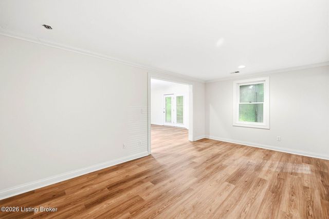 5600 Chapel View Way, Crestwood, KY 40014