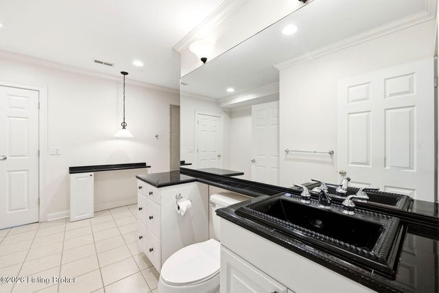 5600 Chapel View Way, Crestwood, KY 40014