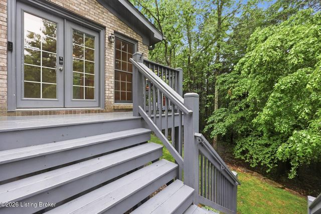 5600 Chapel View Way, Crestwood, KY 40014
