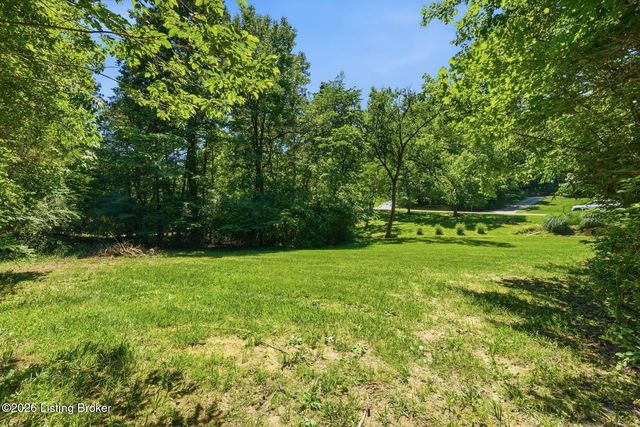 5600 Chapel View Way, Crestwood, KY 40014