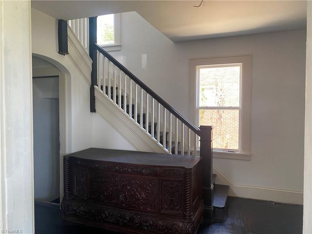 2016 Cherry Street, Winston-salem, NC 27105