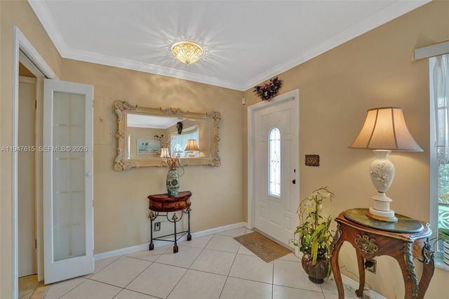 230 SE 4th St, Dania Beach, FL 33004