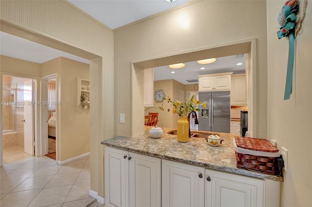 230 SE 4th St, Dania Beach, FL 33004