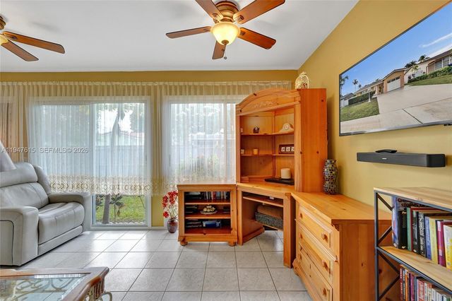 230 SE 4th St, Dania Beach, FL 33004