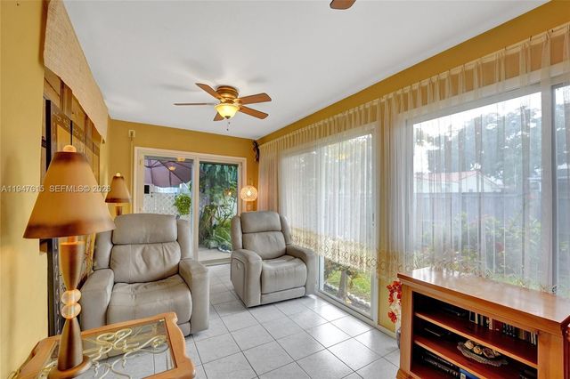 230 SE 4th St, Dania Beach, FL 33004