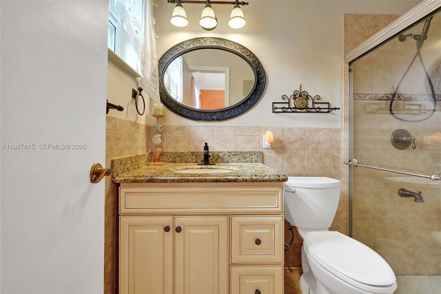 230 SE 4th St, Dania Beach, FL 33004