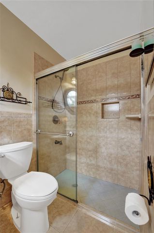 230 SE 4th St, Dania Beach, FL 33004