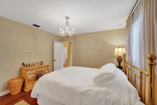 230 SE 4th St, Dania Beach, FL 33004