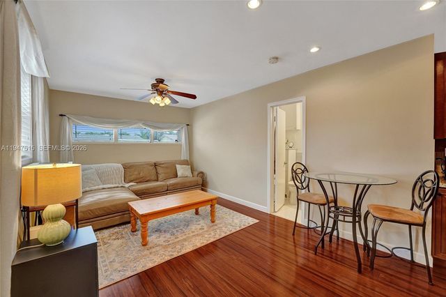 230 SE 4th St, Dania Beach, FL 33004