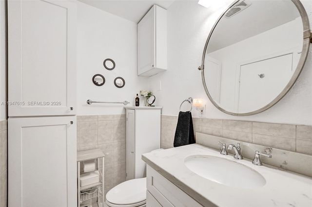 230 SE 4th St, Dania Beach, FL 33004