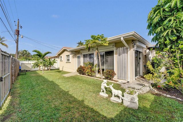 230 SE 4th St, Dania Beach, FL 33004