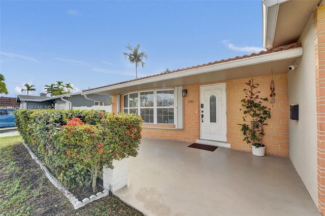 230 SE 4th St, Dania Beach, FL 33004