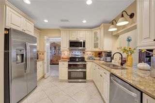 230 SE 4th St, Dania Beach, FL 33004