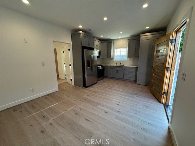 6427 Nagle, Van Nuys (los Angeles), CA 91401