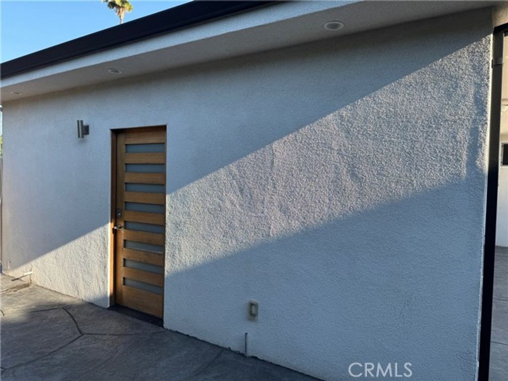 6427 Nagle, Van Nuys (los Angeles), CA 91401