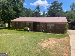 426 W Moores Crossing Road, Thomaston, GA 30286