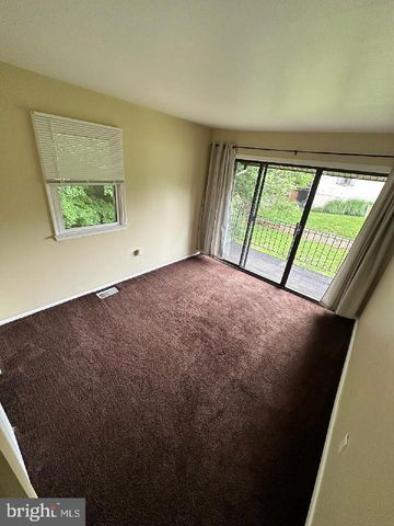 162 BISHOPS DR, Chester Heights, PA 19017