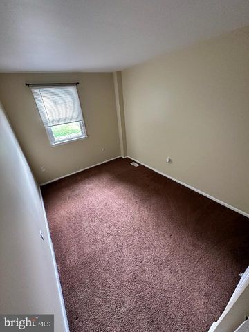 162 BISHOPS DR, Chester Heights, PA 19017