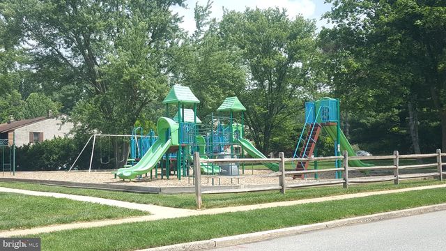 162 BISHOPS DR, Chester Heights, PA 19017
