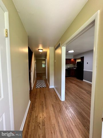 162 BISHOPS DR, Chester Heights, PA 19017