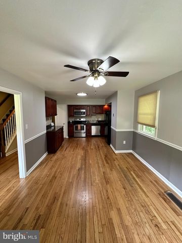162 BISHOPS DR, Chester Heights, PA 19017