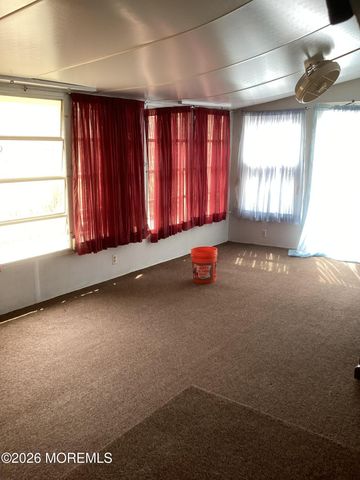 49 Sabinas Street, Toms River, NJ 08757