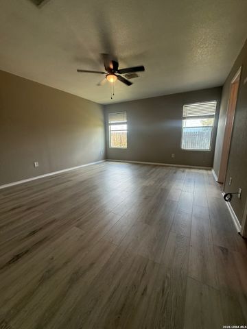 1310 Sunbend Falls, San Antonio, TX 78224