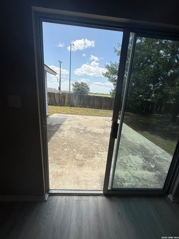 1310 Sunbend Falls, San Antonio, TX 78224