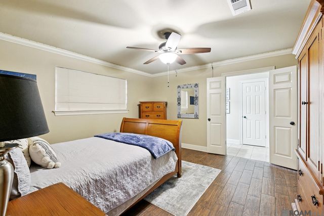 1037 Crossbow Dr, Baton Rouge, LA 70816