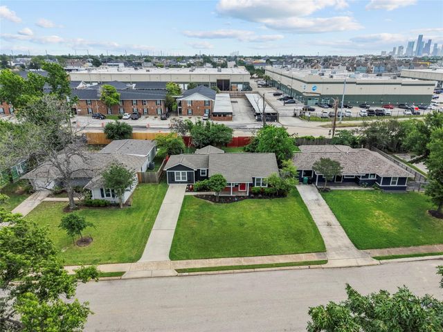 806 Nashua Street, Houston, TX 77008