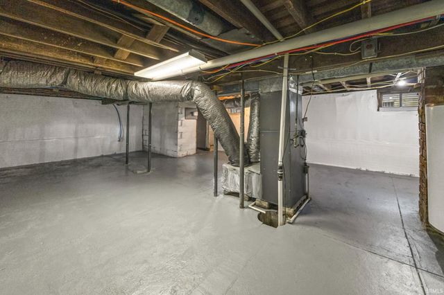 652 Rossville Avenue, Frankfort, IN 46041