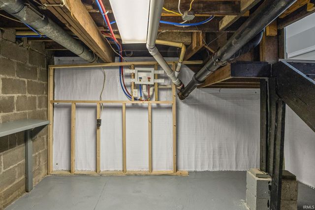 652 Rossville Avenue, Frankfort, IN 46041