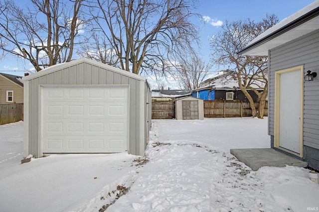 652 Rossville Avenue, Frankfort, IN 46041