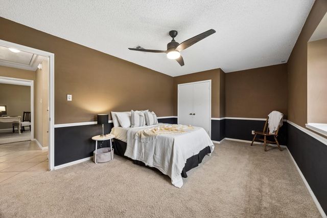 605 Heather Lane, Friendswood, TX 77546