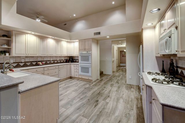 4977 N Ventana Ridge Place, Tucson, AZ 85750