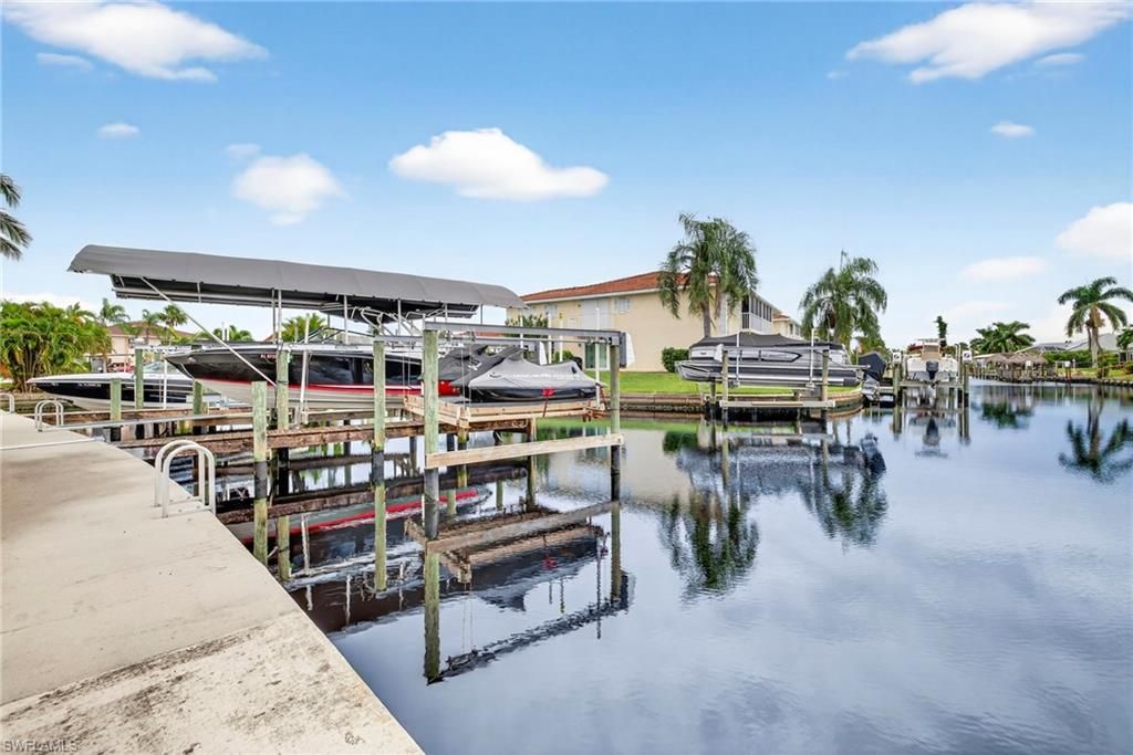 Image 2 of property listing at 732 Victoria DR # 2, Cape Coral, FL 33904