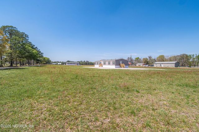 11355 MALLIE DAVIS Road, Glen St. Mary, FL 32040