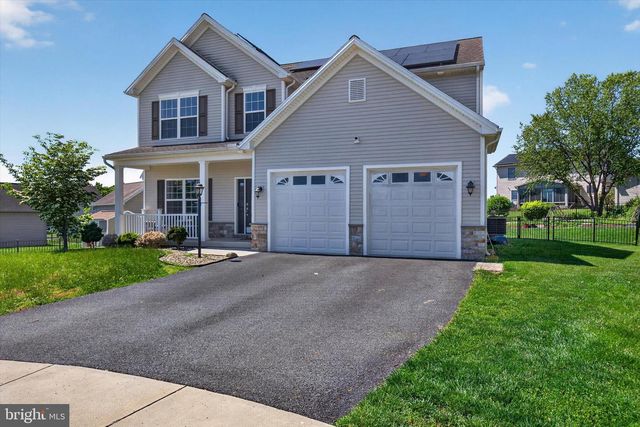 684 LAVENDA CT, Harrisburg, PA 17111