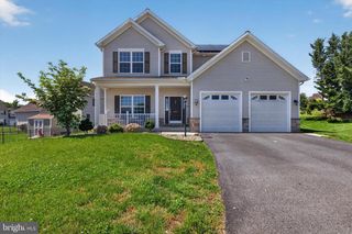684 LAVENDA CT, Harrisburg, PA 17111