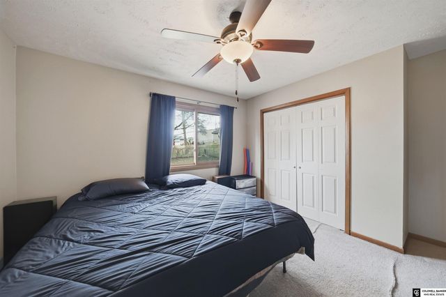 1140 Starview Lane, Lincoln, NE 68512