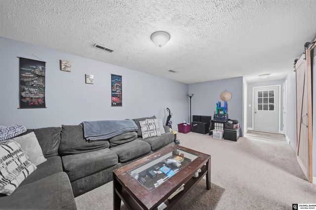 1140 Starview Lane, Lincoln, NE 68512