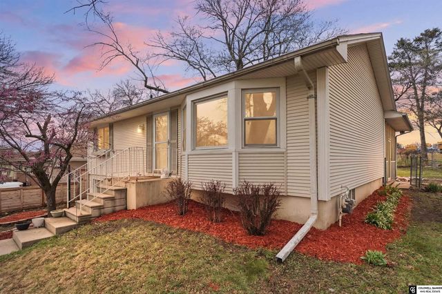 1140 Starview Lane, Lincoln, NE 68512