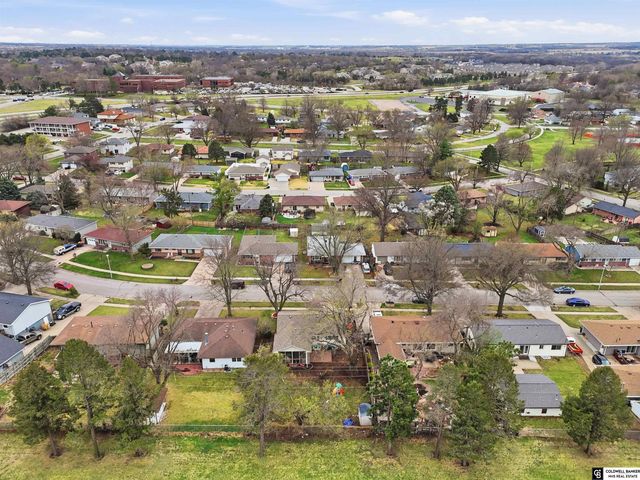 1140 Starview Lane, Lincoln, NE 68512