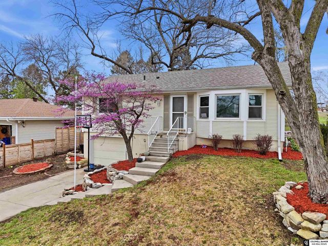 1140 Starview Lane, Lincoln, NE 68512