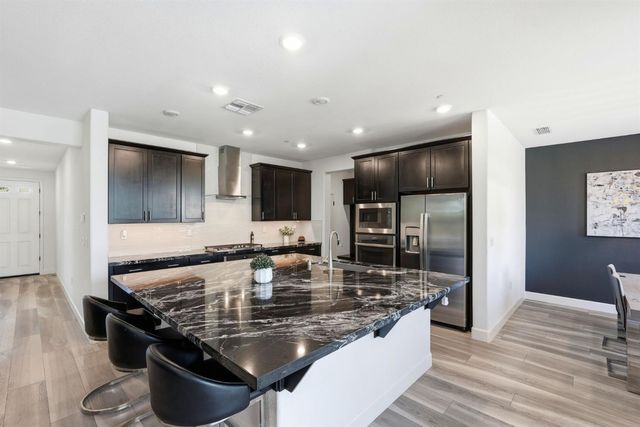 6376 Campus Pkwy, Roseville, CA 95747