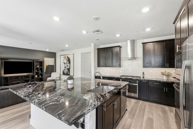 6376 Campus Pkwy, Roseville, CA 95747