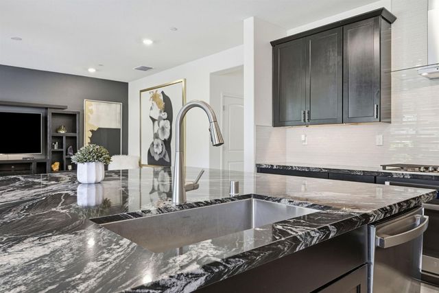 6376 Campus Pkwy, Roseville, CA 95747