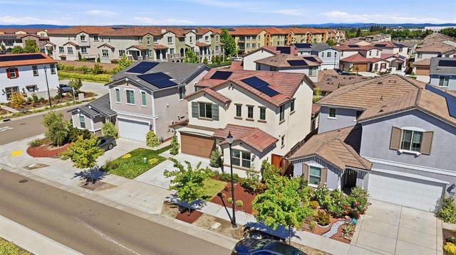 6376 Campus Pkwy, Roseville, CA 95747