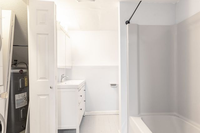 4873 Washington St 1, Boston, MA 02132